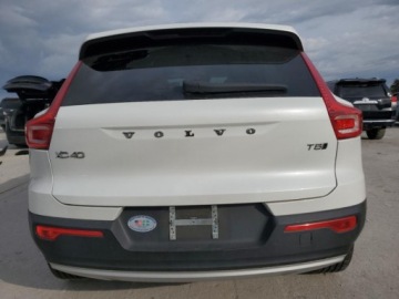 Volvo XC40 2022 Volvo XC 40 Volvo XC40 T5 AWD Momentum z 2022 roku , od firmy ubezpieczeni, zdjęcie 6