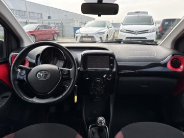Toyota Aygo II Hatchback 5d 1.0 VVT-i 69KM 2017 Toyota Aygo 1.0 VVT-i X-cite EU6 II (2014-) 1.0 VV, zdjęcie 8