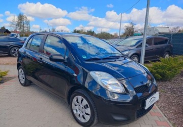 Toyota Yaris II Hatchback 5d 1.0 VVT-i 69KM 2010 Toyota Yaris ZADBANA Brak Korozji Klima Elektryka Gwarancja Benzyna, zdjęcie 6