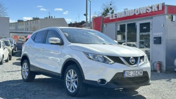 Nissan Qashqai II Crossover 1.6 DIG-T 163KM 2015 Nissan Qashqai Benzyna Moc 163KM Zarejestrowany
