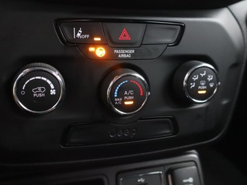 Jeep Renegade SUV Facelifting 1.0 GSE T3 Turbo 120KM 2018 Jeep Renegade 1.0 T-GDI, Salon Polska, zdjęcie 11