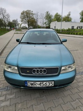 Audi A4 B5 Avant 1.9 TDI 110KM 1998 Audi A4 Avant Klimatyzacja - 1.9TDI - 110KM, zdjęcie 1