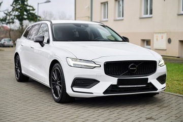 Volvo V60 II  2022 V60 __SUPER PEDANTYCZNY STAN__KUBEŁKOWE FOTELE, zdjęcie 16