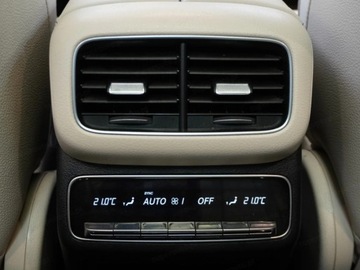 Mercedes GLE V167 SUV Facelifting 3.0 450d 367KM 2025 MERCEDES-BENZ GLE 450 d 4-Matic AMG Line 3.0 (367KM) 2025, zdjęcie 14