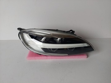 VOLVO V40 II 12- LAMPA PRAWA PRZÓD FULL LED