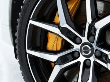 Volvo XC60 II Crossover Plug-In Facelifting 2.0 T8 455KM 2024 Volvo XC 60 T8 Awd 2024 2.0 Hybryda 456KM, zdjęcie 2