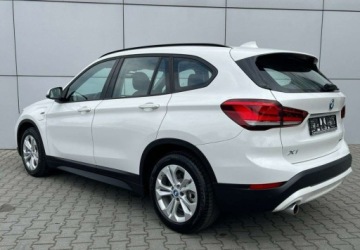 BMW X1 F48 Crossover Plug-In 1.5 25e 220KM 2021 BMW X1 Maly przebieg Faktura VAT 23 1.5 Hybryda Plug-in 220KM, zdjęcie 10