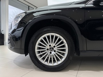 Mercedes GLA I Off-Roader Facelifting 1.6 180 122KM 2019 Mercedes-Benz GLA 180 180 7G-DCT / CarPlay/Android, zdjęcie 16