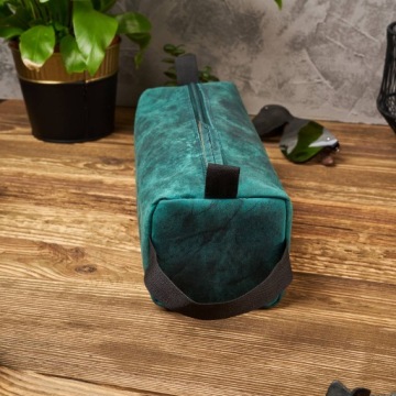 Зеленая винтажная кожаная косметичка, модный пенал-тюбик от Paolo Peruzzi