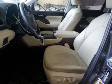 Toyota Highlander III 2021 Toyota Highlander XLE 2021 3.5l 3.5 Benzyna 295KM, zdjęcie 7