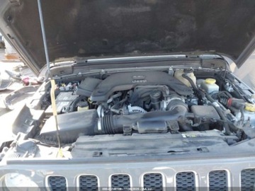 Jeep Wrangler III Unlimited Facelifting 3.6 V6 Pentastar 284KM 2018 Jeep Wrangler 3.6 V6 284 KM, 4x4, Sahara, drobna szkoda, z cieplego Texasu, zdjęcie 11