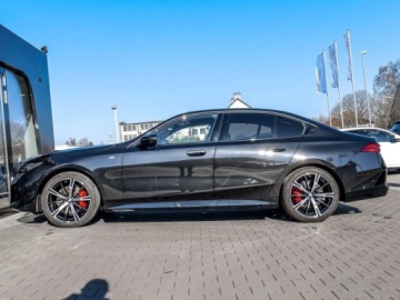BMW Seria 5 G90-91 Touring 2.0 520d 197KM 2025 BMW Seria 5 520d Sport Sedan 2.0 (197KM) 2025, zdjęcie 5