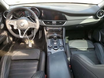 Alfa Romeo Giulia II Sedan 2.0 TBi 280KM 2017 Alfa Romeo Giulia TI Q4 2017 2.0l 2.0 Benzyna 280KM, zdjęcie 8