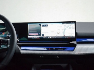 BMW Seria 5 G90-91 Sedan 2.0 20d 197KM 2025 BMW Seria 5 BMW 520d xDrive Limuzyna 2.0 Hybryda 197KM, zdjęcie 32