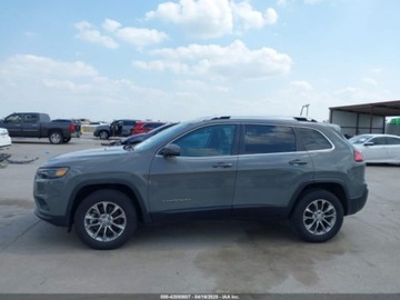 Jeep Cherokee V 2021 Jeep Cherokee Latitude Plus 2021 2.4l 2.4 Benzyna 180KM, zdjęcie 2