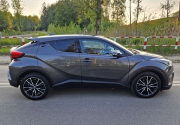 Toyota C-HR I Crossover 1.8 Hybrid 122KM 2017 Toyota C-HR 1,8 Hybrid Prestige Skora Kamera Navi 1.8 Hybryda 122KM, zdjęcie 9
