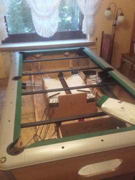 Бильярдный стол из ясеня, размер 8, с каменной плитой.