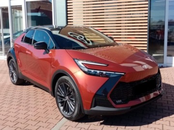 Toyota C-HR II SUV Plug-In 2.0 Hybrid Dynamic Force Plug-in  223KM 2026 Od ręki - Tokyo Edition 2.0 PHEV Dynamic Force 223KM | Podgrzewane fotele!, zdjęcie 2