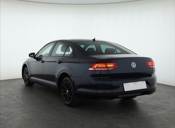 Volkswagen Passat B8 Limousine 2.0 TDI BlueMotion Technology 150KM 2017 VW Passat 2.0 TDI, Salon Polska, Klima, zdjęcie 3