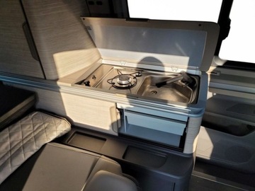 Volkswagen California Multivan 6.1 2.0 TDI BMT 150KM 2024 Volkswagen California Salon PL FV23 Specyfikacja 439 294,50zl Webasto, zdjęcie 7