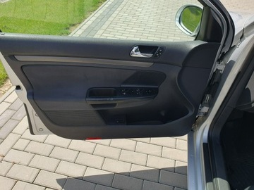 Volkswagen Golf V Hatchback 1.9 TDI 105KM 2004 Volkswagen Golf 1.9tdi 105KM 5 Drzwi Klima Raty, zdjęcie 19