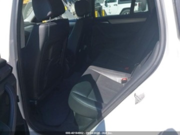 BMW X4 G01 2017 BMW X4 xdrive28i, 2017r., 4x4, 2.0L 2.0 Benzyna 240KM, zdjęcie 9