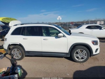 Mercedes GLB 2023 Mercedes-Benz GLB 250 2023 2.0 Benzyna 221KM, zdjęcie 6