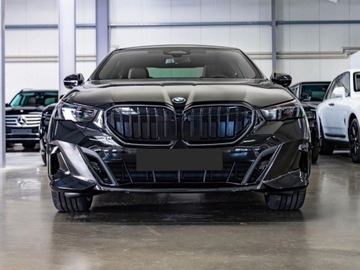 BMW Seria 5 G90-91 Touring 2.0 520d 197KM 2025 BMW Seria 5 520d xDrive Sport Sedan 2.0 (197KM) 2025, zdjęcie 6
