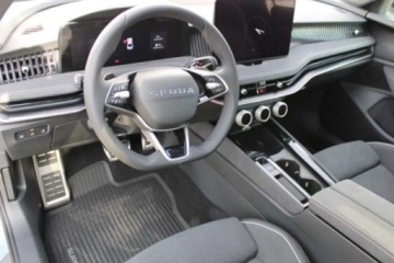 Skoda Superb IV Kombi Plug-in 1.5 TSI iV Plug-In 204KM 2026 Skoda Superb Sportline 1,5 TSI PHEV(268 KM) Duzy Rabat Dowolna Konfigura, zdjęcie 12