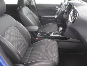 Kia XCeed PHEV Facelifting 1.6 GDi Plug-In 141KM 2024 Kia XCeed Plug-in-Hybrid, Salon Polska, zdjęcie 8
