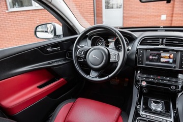 Jaguar XE Sedan 2.0 i4 180KM 2016 Jaguar XE 2.0d 180PS AWD R-Sport 119tys km serwis bezwypadek Gwarancja, zdjęcie 10