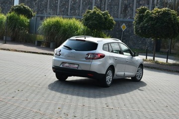 Renault Megane IV Grandtour 1.5 dCi 110KM 2016 Renault Megane 1.5DCi 110KM X.2016r. Climatronic, zdjęcie 19