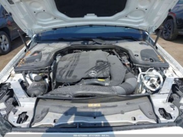 Mercedes Klasa E W214 2023 Mercedes-Benz Klasa E 350 4Matic 2023 2.0l 2.0 Benzyna 255KM, zdjęcie 8