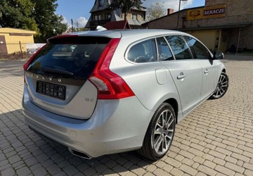Volvo V60 I Kombi Facelifting 2.0 D4 DRIVE-E 190KM 2015 Volvo V60 Volvo V60 D4 Summum 2.0 Diesel 190KM, zdjęcie 13