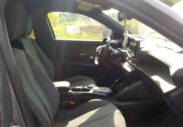 Peugeot 2008 II SUV Facelifting 1.2 PureTech 130KM 2024 Peugeot 2008 Okazja 1.2 Benzyna 130KM, zdjęcie 24