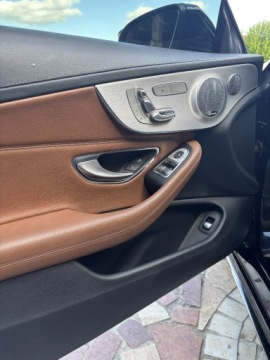 Mercedes Klasa C W205 Coupe 300 245KM 2017 Mercedes-Benz Klasa C Mercedes-Benz Klasa C W205 4 matic Zadbany 2.0, zdjęcie 16