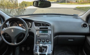 Peugeot 5008 I Minivan 1.6 THP 156KM 2009 Peugeot 5008 Bezwypadkowy Panorama 1.6 Benzyna 156KM, zdjęcie 11