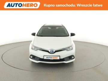 Toyota Auris II Touring Sports Facelifting 1.8 Hybrid 136KM 2015 Toyota Auris lift navi kamera panorama hak, zdjęcie 10