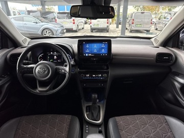 Toyota Yaris IV Hatchback 1.5 Hybrid Dynamic Force 116KM 2022 Toyota Yaris Cross Hybrid 1.5 Executive IV (2020-), zdjęcie 10
