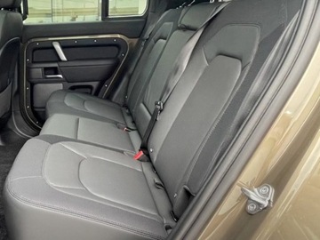 Land Rover Defender IV (L663) Hard Top 90 3.0D R6 250KM 2025 Defender 110 D250 X-Dynamic SE 3.0 (250KM) 2025, zdjęcie 8