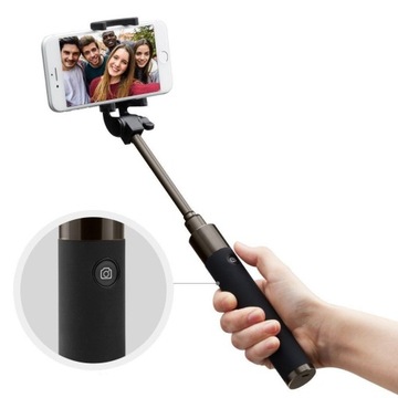 Uchwyt selfie stick z kablem USB Spigen czarny