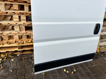 BOXER DUCATO III FACELIFT DVEŘE PRAVÉ POSUVNÉ BÍLÉ