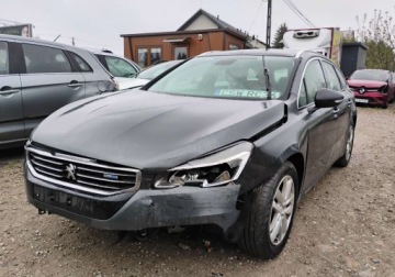 Peugeot 508 I SW Facelifting 1.6 BlueHDi 120KM 2015 Peugeot 508 SW 2015r, 1.6 HDI. Uszkodzony przod. Jezdzi. 1.6 Diesel, zdjęcie 1
