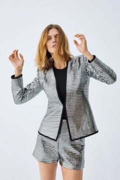 A825 КУРТКА ZARA TRINNY ИЗ ДЕРЕВА - XS