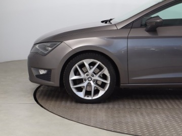 Seat Leon III ST 2.0 TDI CR 184KM 2015 Seat Leon 2.0 TDI FR, 181 KM, DSG, Skóra, Navi, zdjęcie 13