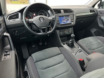 Volkswagen Tiguan II SUV 1.4 TSI 150KM 2017 Volkswagen Tiguan 1.4 TSI 150KM*Highline*BLIS*Panorama* Alcantara*LED*SALON, zdjęcie 18