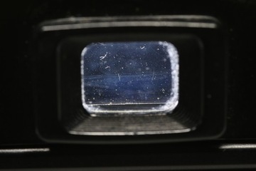 Пленочная зеркальная камера Nikon EM 35 мм + Zoom-Nikkor 35–135 мм F/3,5–4,5 Ai-s