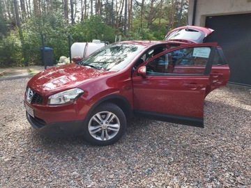 Nissan Qashqai I Crossover 2.0 140KM 2011 Nissan Qashqai Nissan Qashqai 2.0 4x4 tekna 2.0 Benzyna 141KM, zdjęcie 4