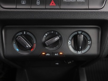 Skoda Fabia III Kombi Facelifting 1.0 TSI 95KM 2021 Skoda Fabia 1.0 TSI, Salon Polska, 1. Właściciel, zdjęcie 12