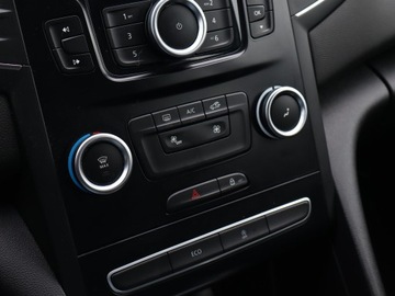 Renault Megane IV Hatchback 5d 1.3 TCe 140 FAP 140KM 2019 Renault Megane 1.3 TCe, Salon Polska, Klima, zdjęcie 14